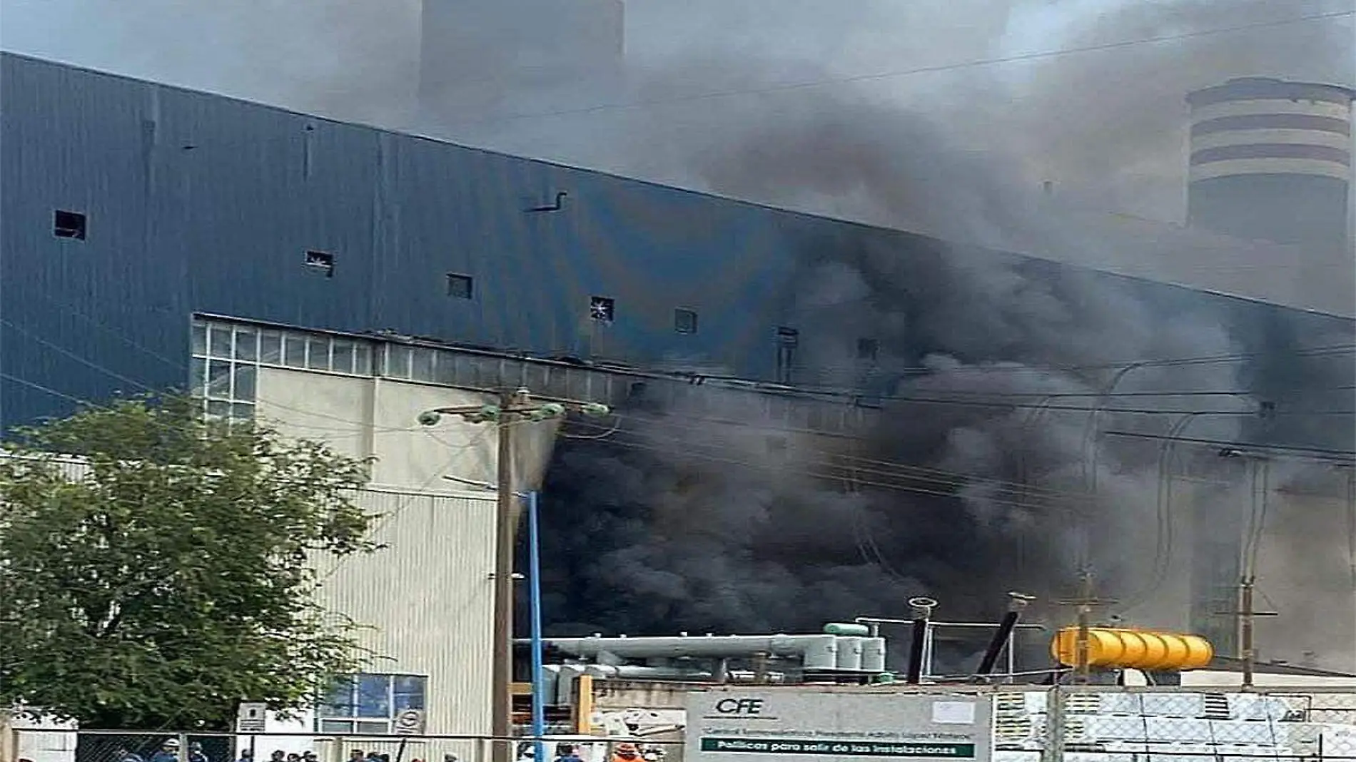 Incendio en termoeléctrica de Tuxpan